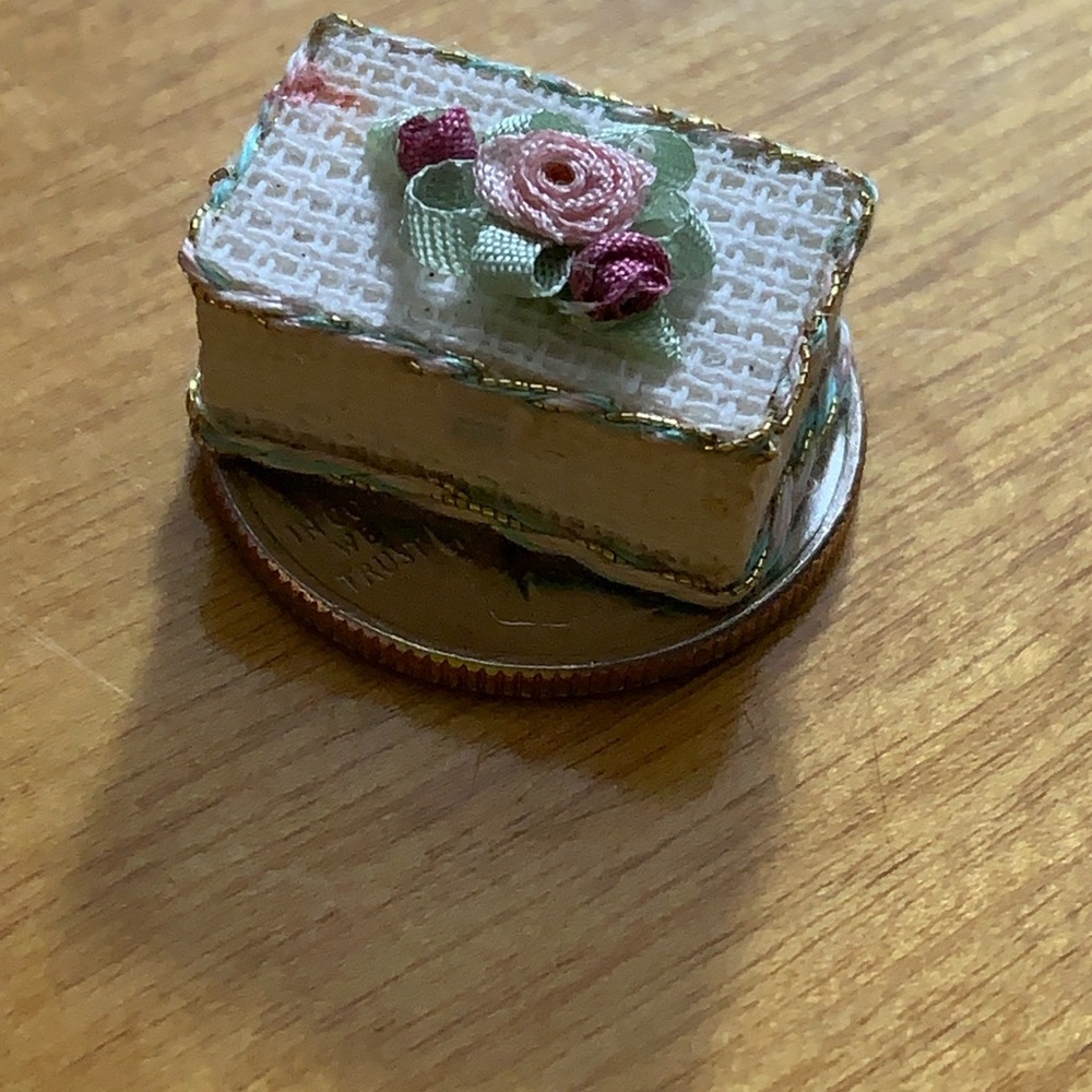 Tiny working box miniature vintage